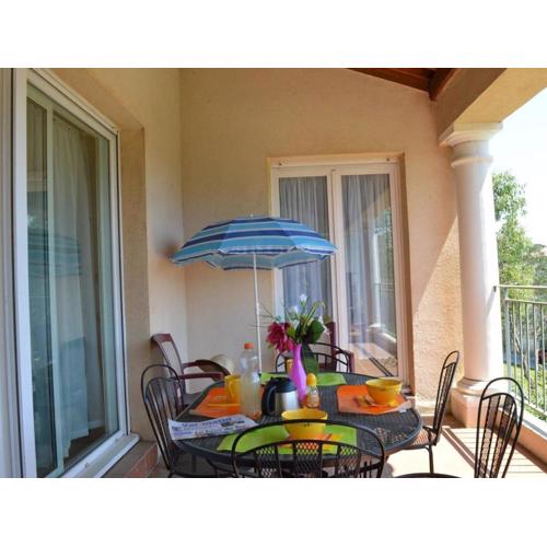 Appartement 3 pièces avec terrasse, piscine, parking et navette plage à Sainte-Maxime - FR-1-226-189