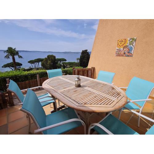 Appartement 4 pièces, superbe vue mer, piscine, parking, animaux admis, Sainte-Maxime - FR-1-780-6