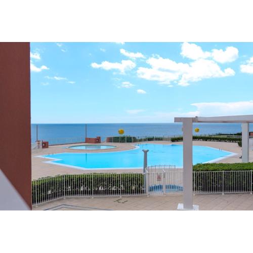 Appartement C 529 piscine front de mer