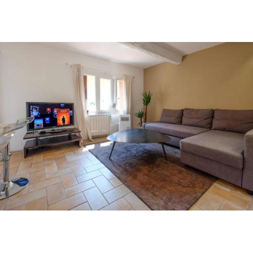 Appartement centre ville St Maxime, plage à pied