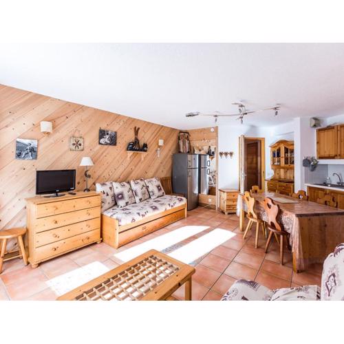 Appartement Charmant pour 5 Pers. à Montchavin, 2 Balcons, Proche Pistes, Parking Gratuit - FR-1-329-81