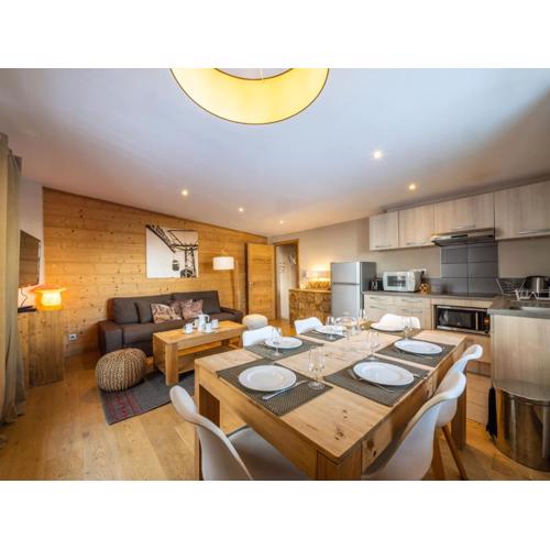 Appartement Charme 2 pièces cabine, skis aux pieds, balcon, WIFI, au cœur de Tignes le Lac - FR-1-502-479