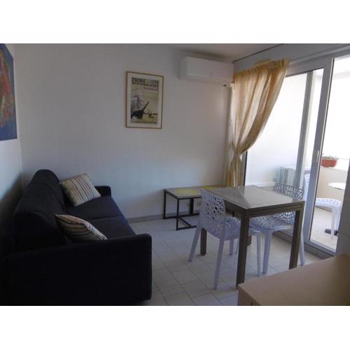 Appartement Climatisé avec Parking, Proche Plage et Commodités - Sète - FR-1-472-170