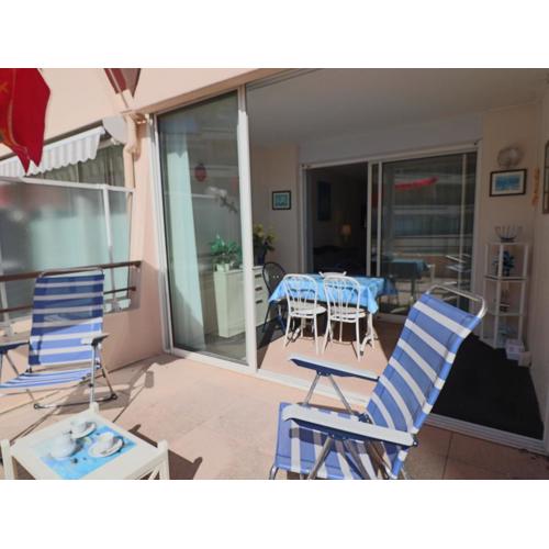Appartement climatisé avec terrasse et vue mer, parking - FR-1-472A-194