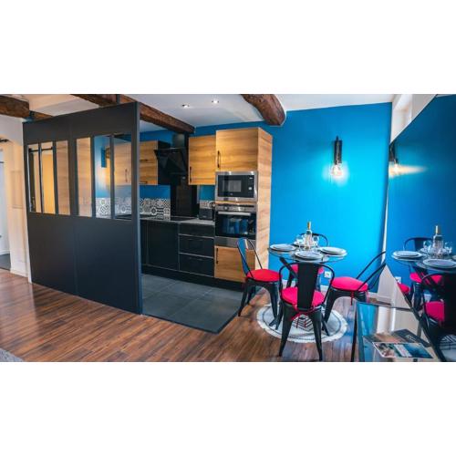 Appartement climatisé, plein centre, Garage