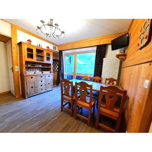Appartement confort 6 pers, belle vue montagne, ski-in ski-out aux Menuires - FR-1-452-96