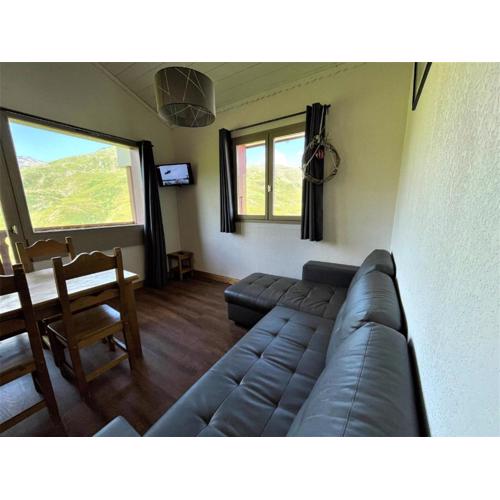 Appartement duplex 8 pers. avec balcon Sud-Ouest, proche pistes et commerces, 4 chambres, 65m² - FR-1-452-94
