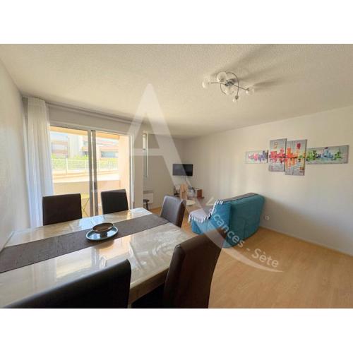 APPARTEMENT EN RDC, 2 CHAMBRES, RES AVEC PISCINE, QUARTIER PORT DE SETE