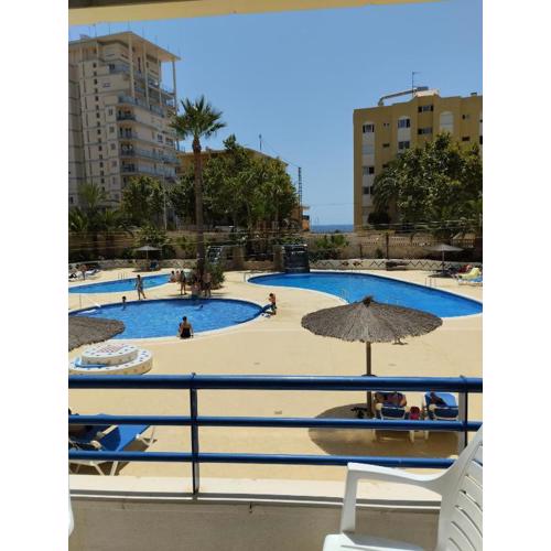 Appartement équipé CALPE Espagne, 4 couchages, terrasse, piscines, climatisation, garage, WIFI gratuits