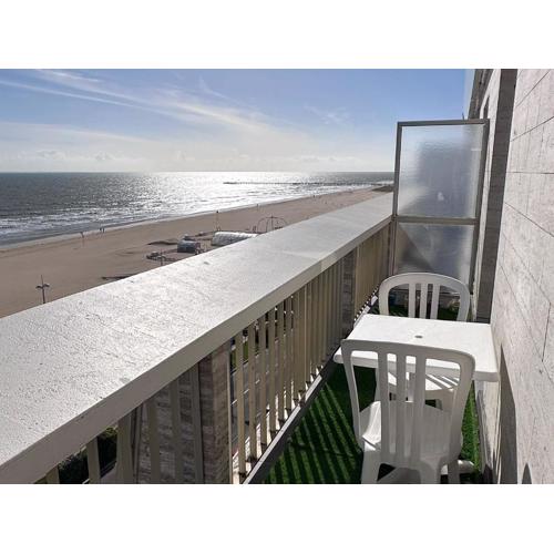 Appartement familial en bord de mer avec balcon et parking à Saint Jean de Monts - FR-1-323-505