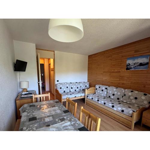 Appartement fonctionnel · Skis aux pieds · Balcon - FR-1-181-2167