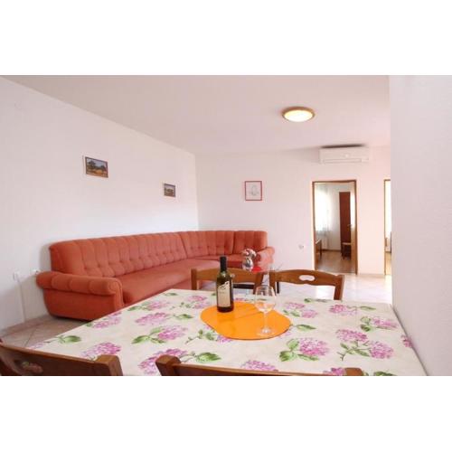 Appartement in Baška mit Eigenem Balkon - b59575