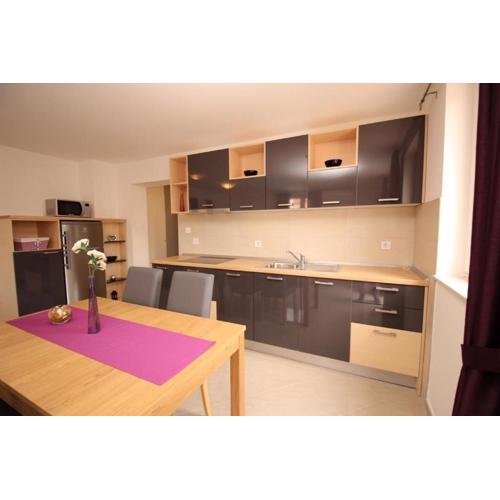 Appartement in Baška mit gemeinsamem Pool und Grill