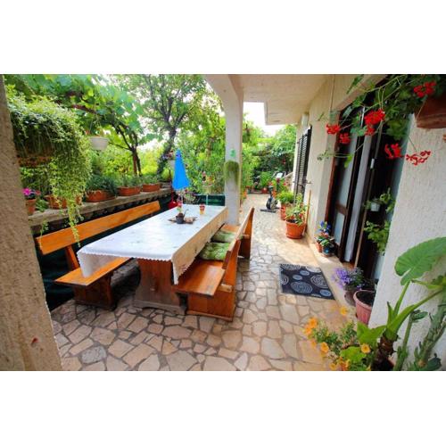 Appartement in Novi Vinodolski mit Großer Terrasse