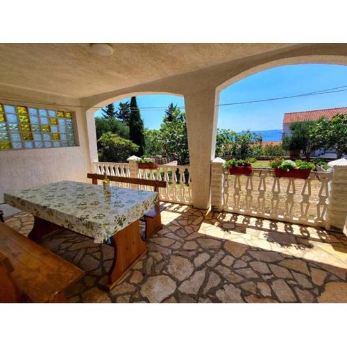 Appartement in Novi Vinodolski mit Großer Terrasse