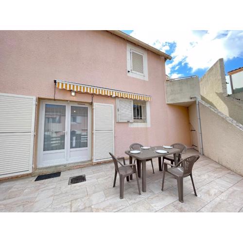 Appartement lumineux avec parking, terrasse et proche plage à Sète ! - FR-1-338-63