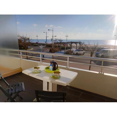 Appartement moderne 2 chambres avec terrasse, proche plage et commerces - FR-1-323-491