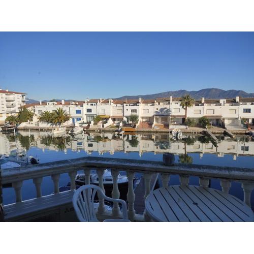 Appartement PORT EMPORDA balcon vue marina barbecue clim wifi