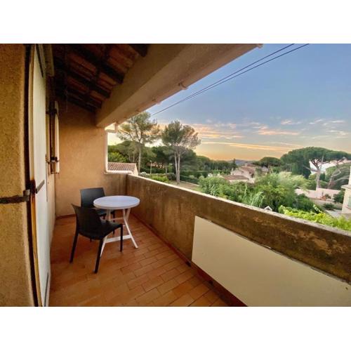 Appartement proche plage, climatisé, 5 pers – Sainte-Maxime - FR-1-226-427
