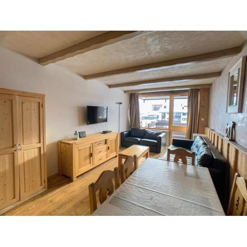 Appartement rénové 8p à Tignes · Proche pistes et commerces · Balcon · Sud · Animaux acceptés - FR-1-502-508