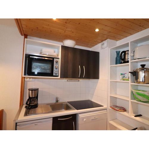 Appartement skis aux pieds avec balcon, cabine, animal accepté, Tignes Val Claret - FR-1-502-511