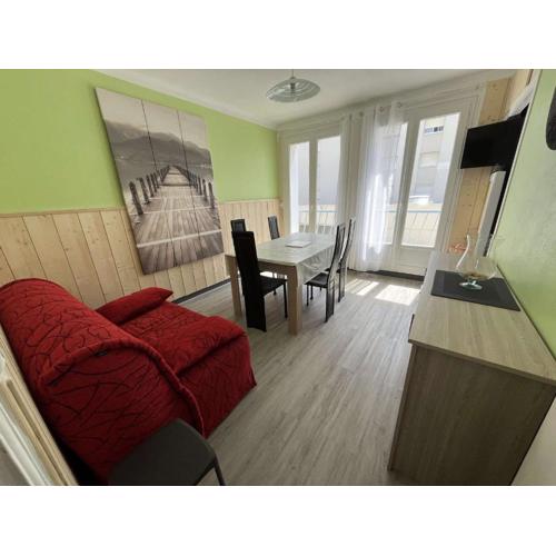 Appartement T2 Cabine à 50m de la Plage, Tout Confort, Proche Commerces et Animations ! - FR-1-324A-1