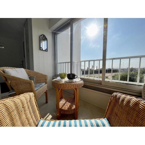 Appartement T2 cabine avec climatisation, parking privatif à Sète - FR-1-338-466