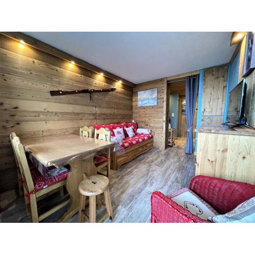 Appartement tout équipé 5 pers, aux pieds des pistes, balcon ouest, Les Menuires - FR-1-452-78