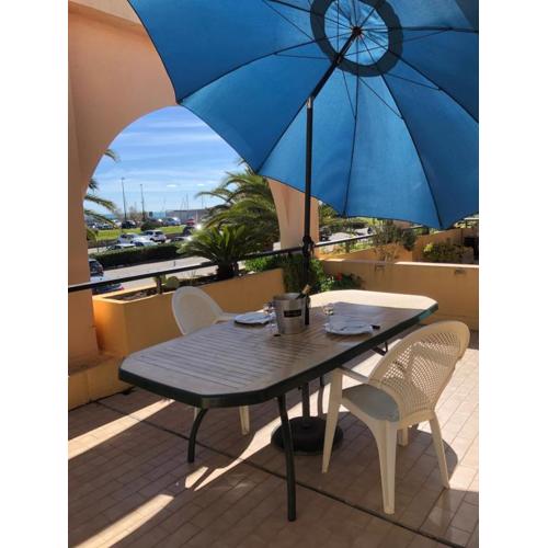 Appartement VINTAGE de 54m2 avec terrasse de 37m2 vue mer à Sète