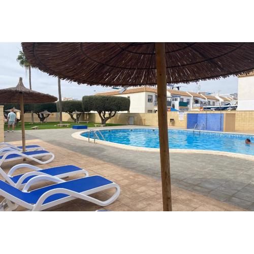 Appartment with equipped solarium barbecue and swimming pool