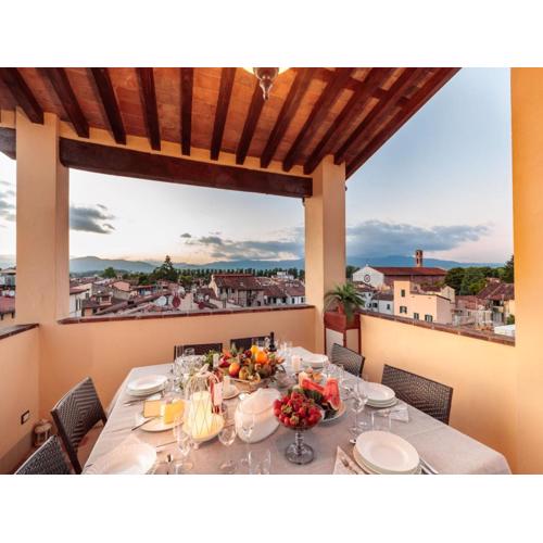 Appealing apartment in Lucca with terrace