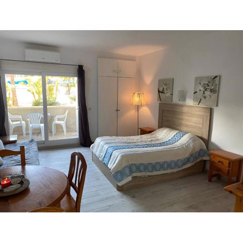 Apt In Benal Beach Resort, Wifi, 100m From Beach