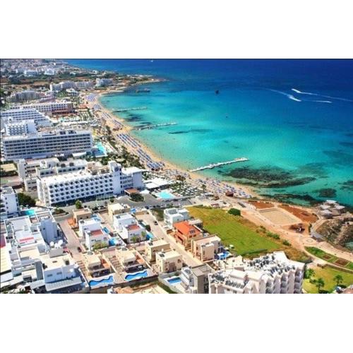 Apt Lasonos Asimi - Luxury 3 Bedroom Appartment - Protaras Apt With Communal Pool On Fig Tree Bay