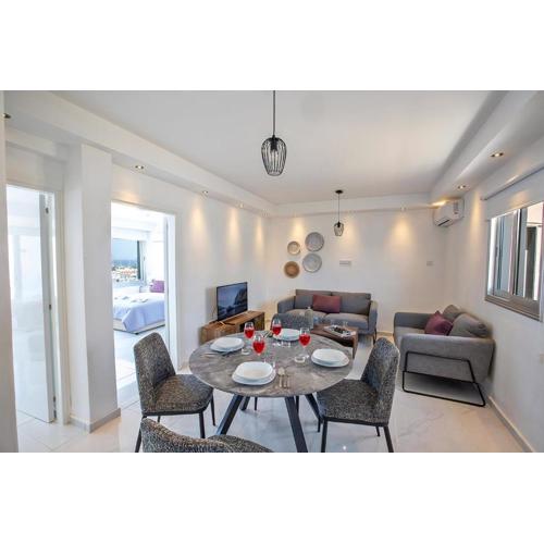 Apt Misia Enas - Modern 2 Bedroom Apartment With Sea Views - Close To Ayia Napa Square