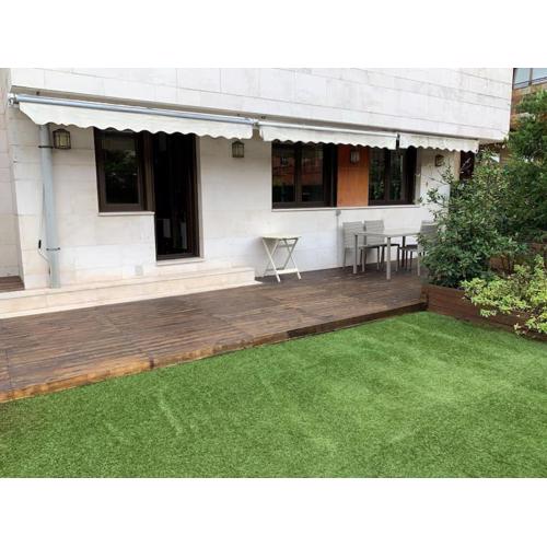Apto con patio Parking Gratuito Anselmo Solar