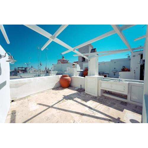 Aquatica Home