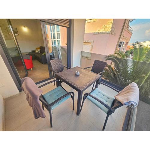AquaVista apartment