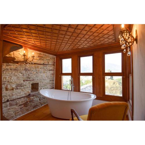 Aqueduct inn