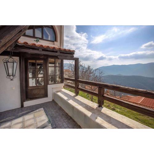 Arachova Nest in the Village