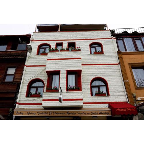 Ararat Hotel