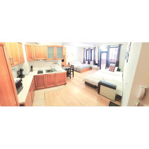 Arboro Flora Residence Studio