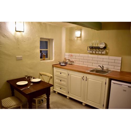 Arcanum apartment 1 very close to seafront bus station and ferry to Valletta