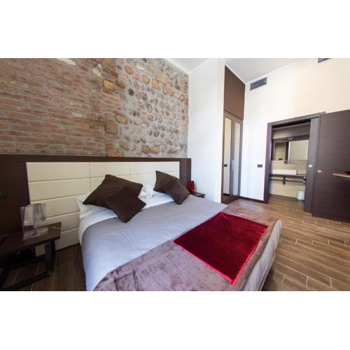 Arena Luxury Rooms