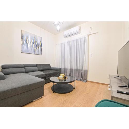 Areos Comfort Living Apartment - Alexandras Ave 72