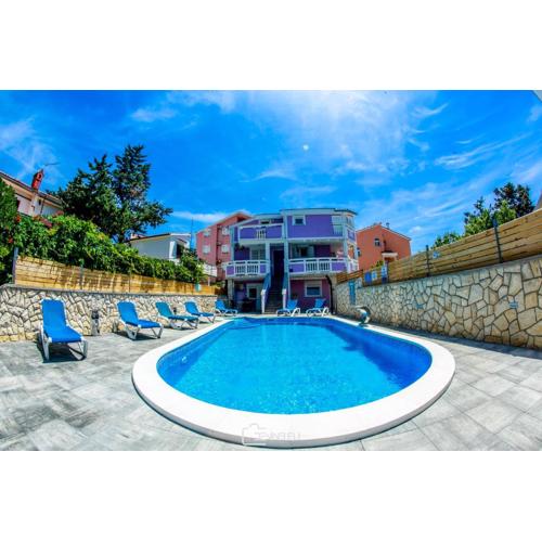 Ari Superior Apartments