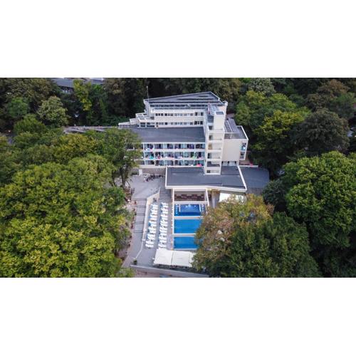 Ariana Hotel