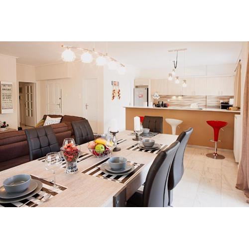 Aries - Glyfada City Center Apartment