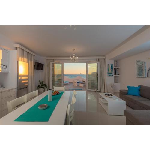 Aristodimos Luxury Suite