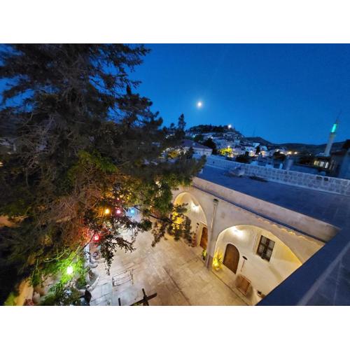 ARMEsos Cave Hotel