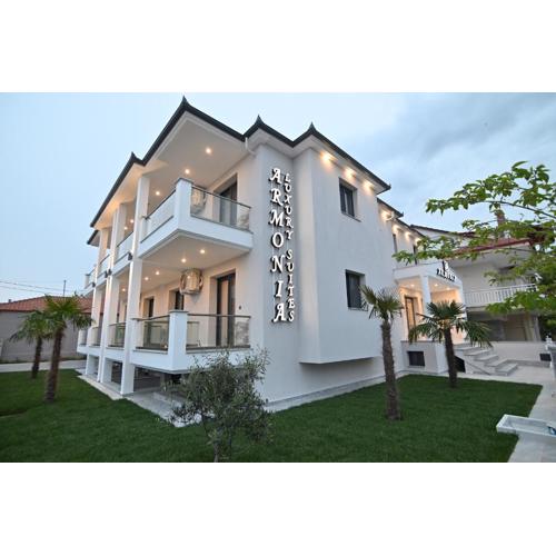 Armonia Luxury Suites